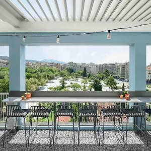 Hostel Zeus Is Loose, Θεσσαλονίκη